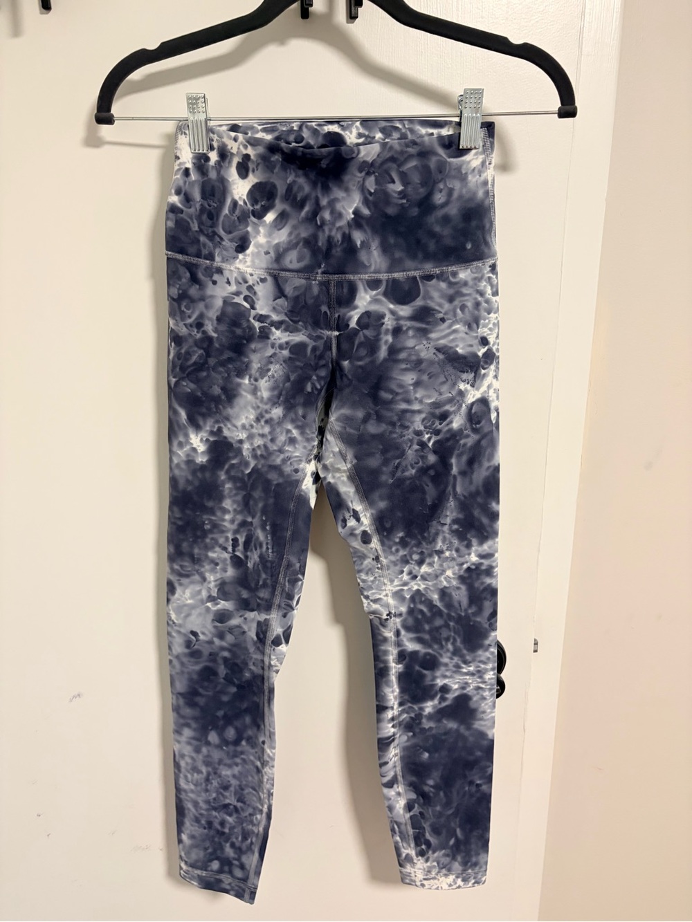 lululemon athletica Navy and White Tie-Dye Leggings